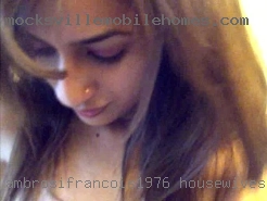 Ambrosifrancois1976 housewives fucked all day and all night